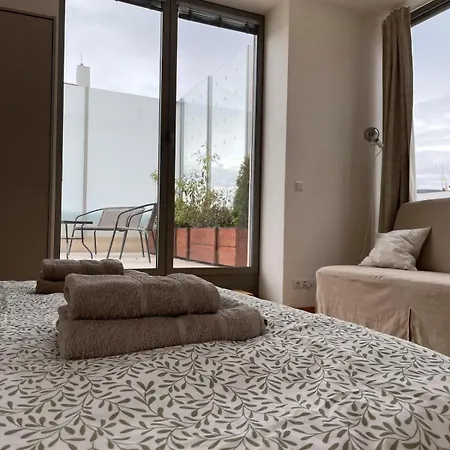 Modern Rooftop - Terrace, Coffee, Wifi Apartman *