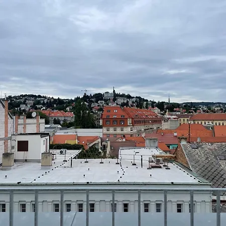 Apartment Modern Rooftop - Terrace, Coffee, Wifi Pressburg