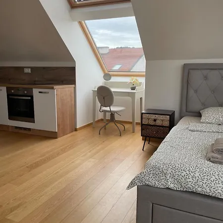 Modern Rooftop - Terrace, Coffee, Wifi Pressburg